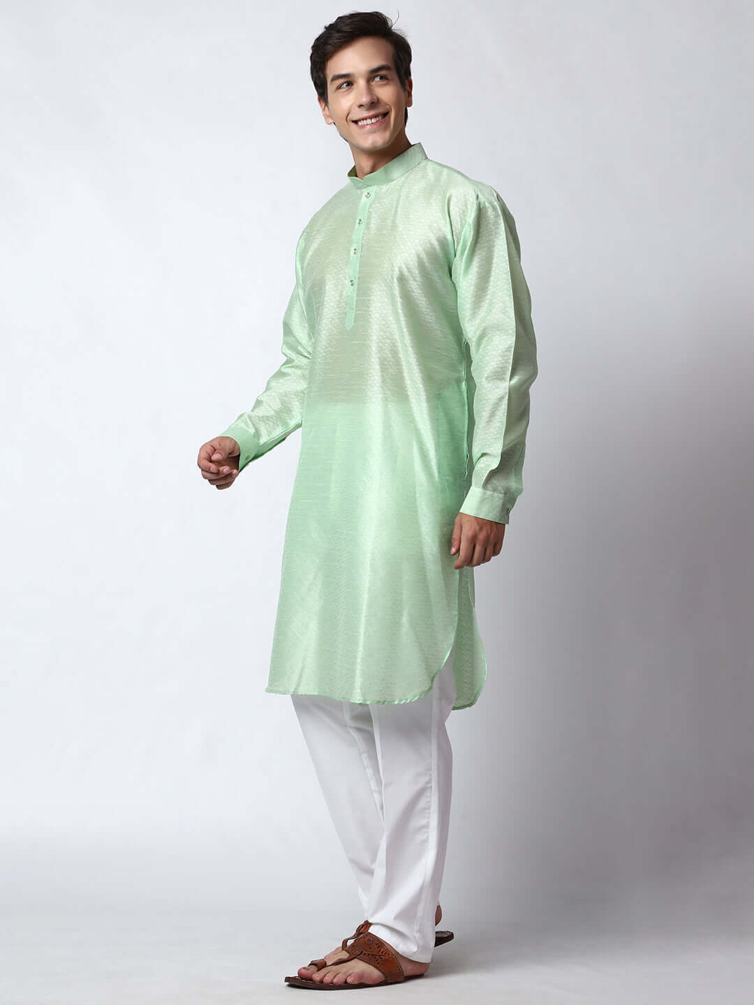 Green Silk Kurta for Men, perfect for Indian wedding functions, festivals, casual outings, office ethnic day wear, and other occasions. Shop this jacquard silk kurta for male on Crease India Website.